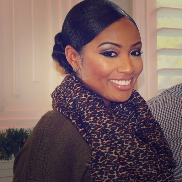 Meet your Posher, Erica - Picture 1 of 1